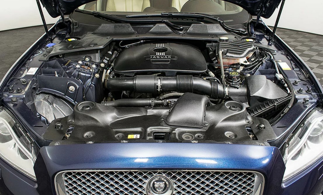 Замена охлаждающей жидкости Jaguar XK