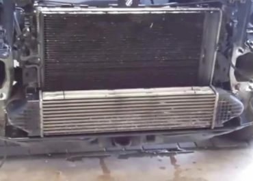 Промывка всех радиаторов New Range Rover